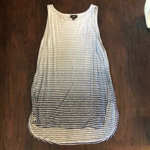 NWT long sleeveless ombré shirt